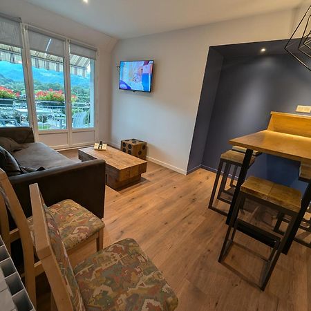 Logis Hotel Le Beau Site Chambon-sur-Lac Luaran gambar