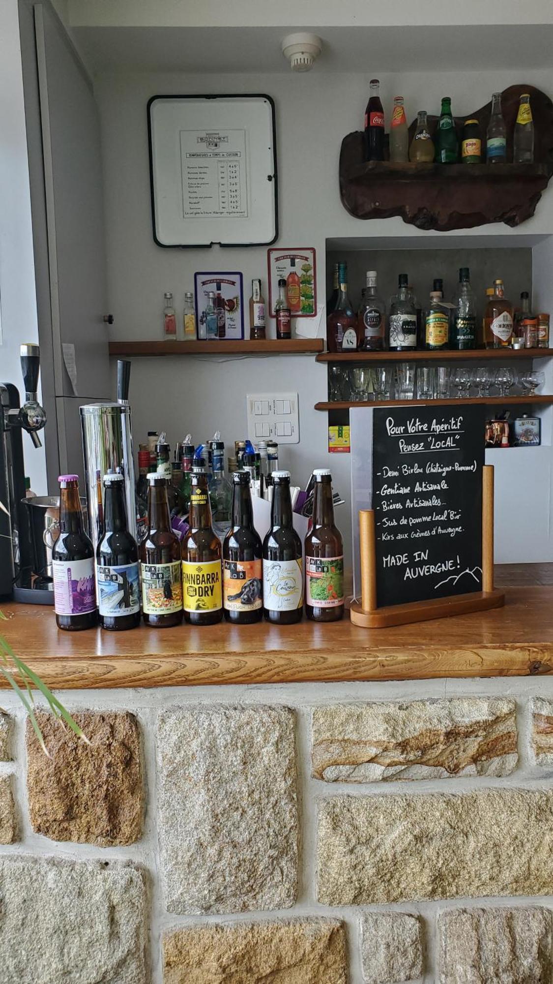 Logis Hotel Le Beau Site Chambon-sur-Lac Luaran gambar