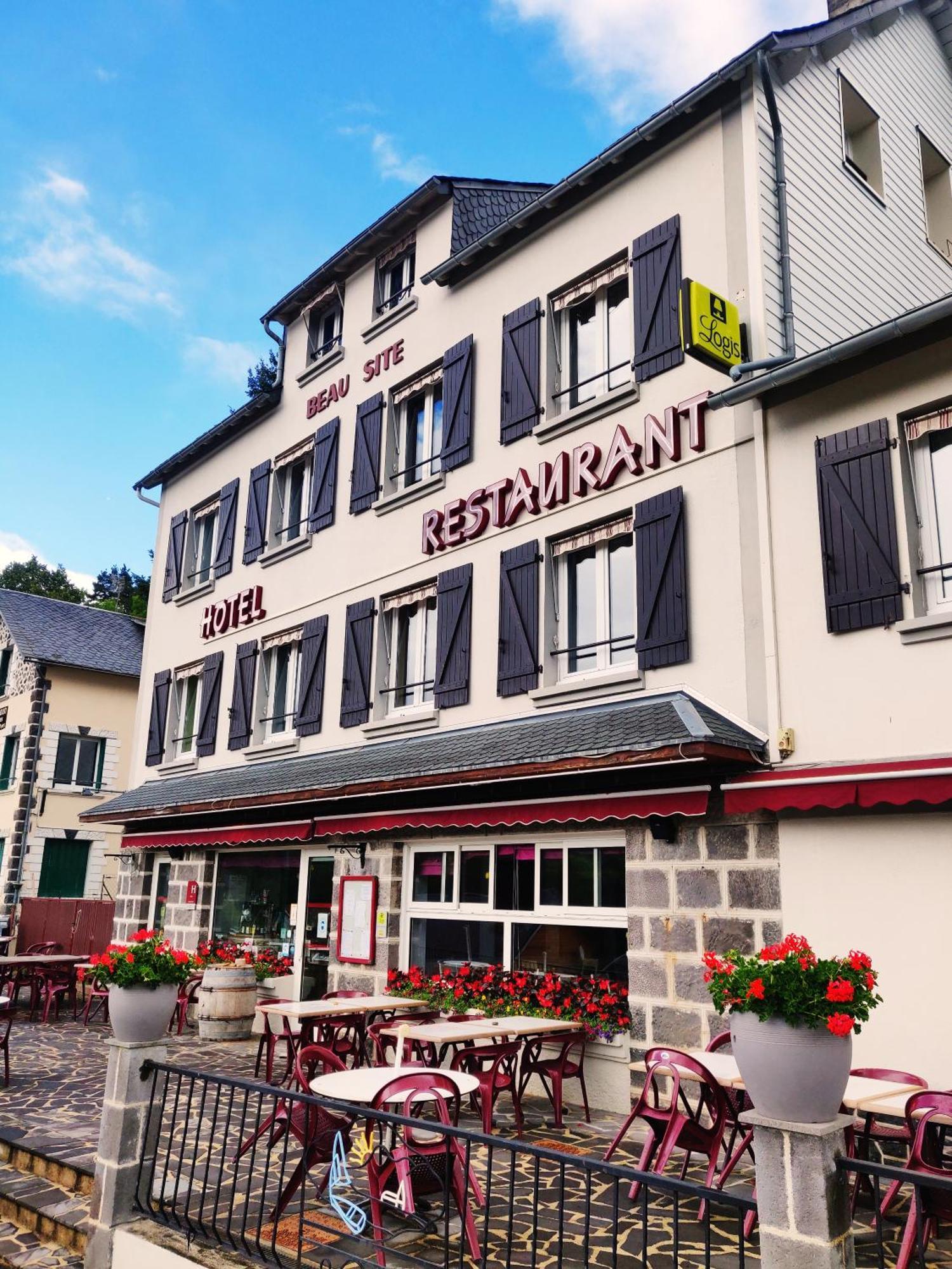 Logis Hotel Le Beau Site Chambon-sur-Lac Luaran gambar